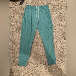 Men’s Medium Nike Yoga Pants